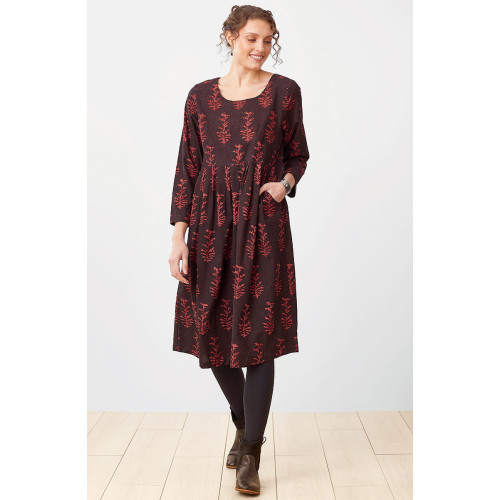 Geethali Batik Print Scoop-Neck Knee-Length Dress - Black/Sumac